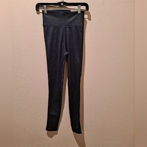 NWT OFFLINE by AERIE Hi-Rise Cable Ribbed Seamless 7/8 Leggings Black - S